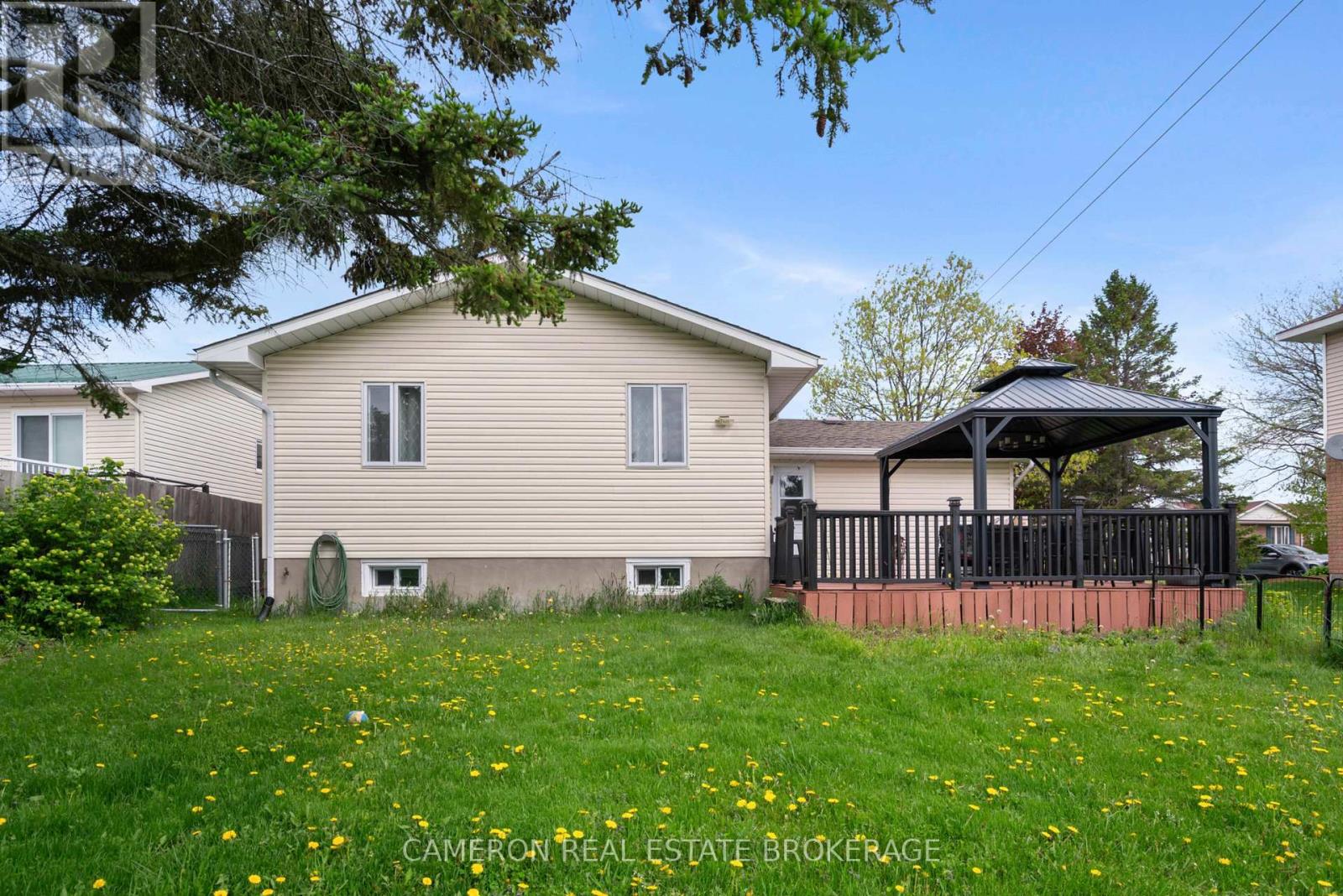 200 ELLEN AVENUE - 26
