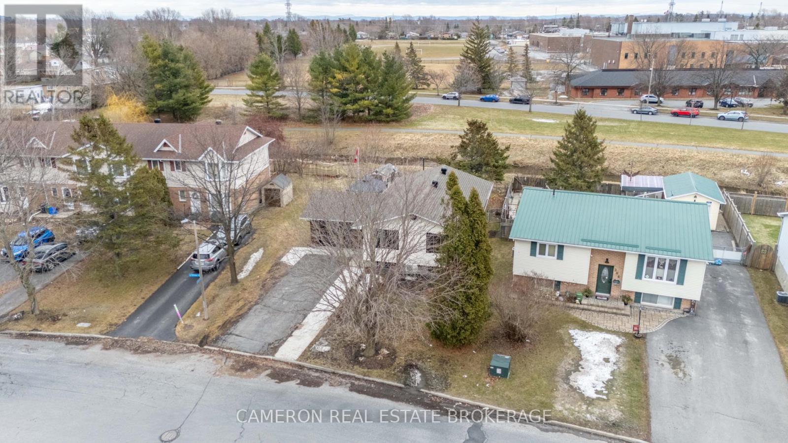 200 ELLEN AVENUE - 39