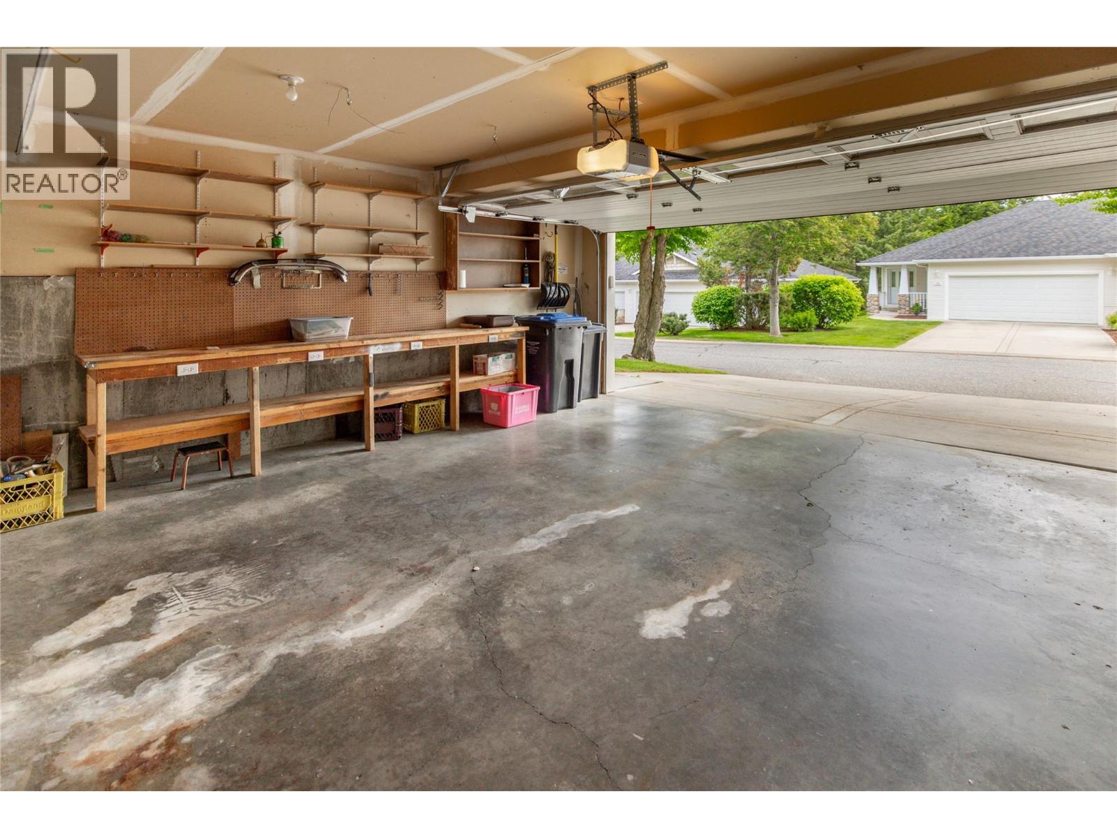 101 3825 GLEN CANYON Drive, West Kelowna