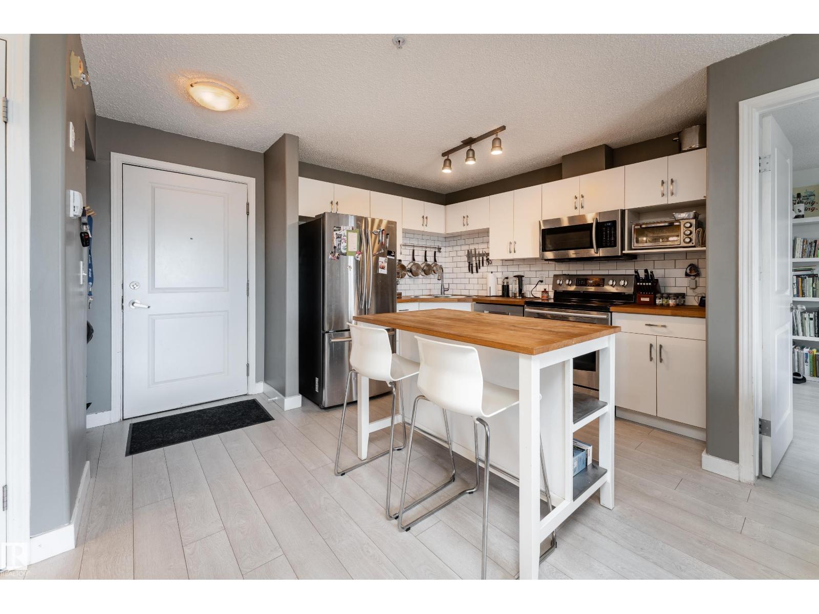 #408 10535 122 Street NW - 4