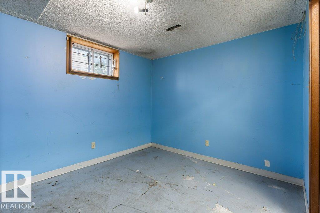 13218 116 AV NW - 27
