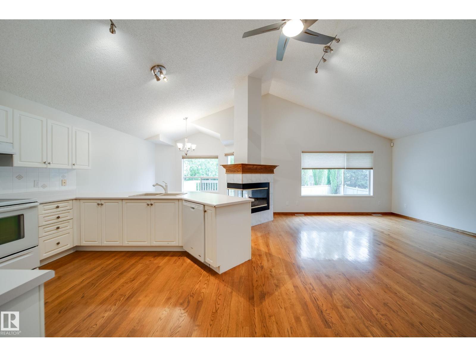 1130 116 ST NW - 9