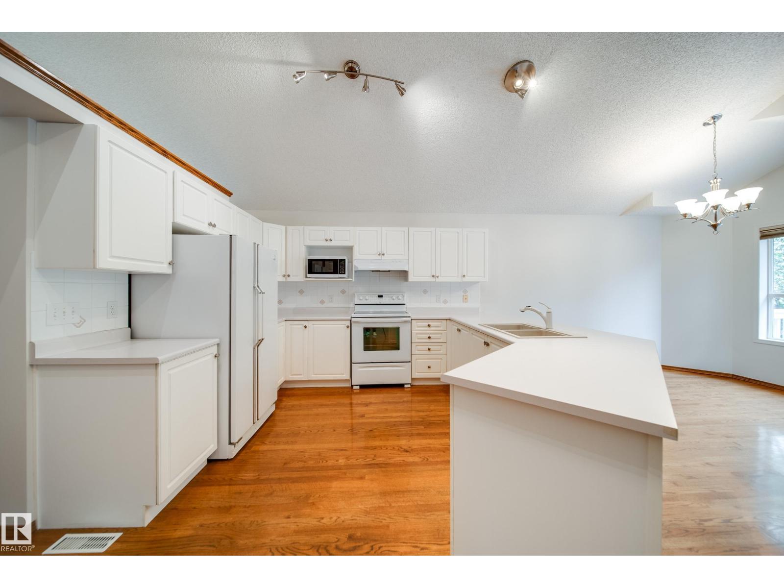 1130 116 ST NW - 10