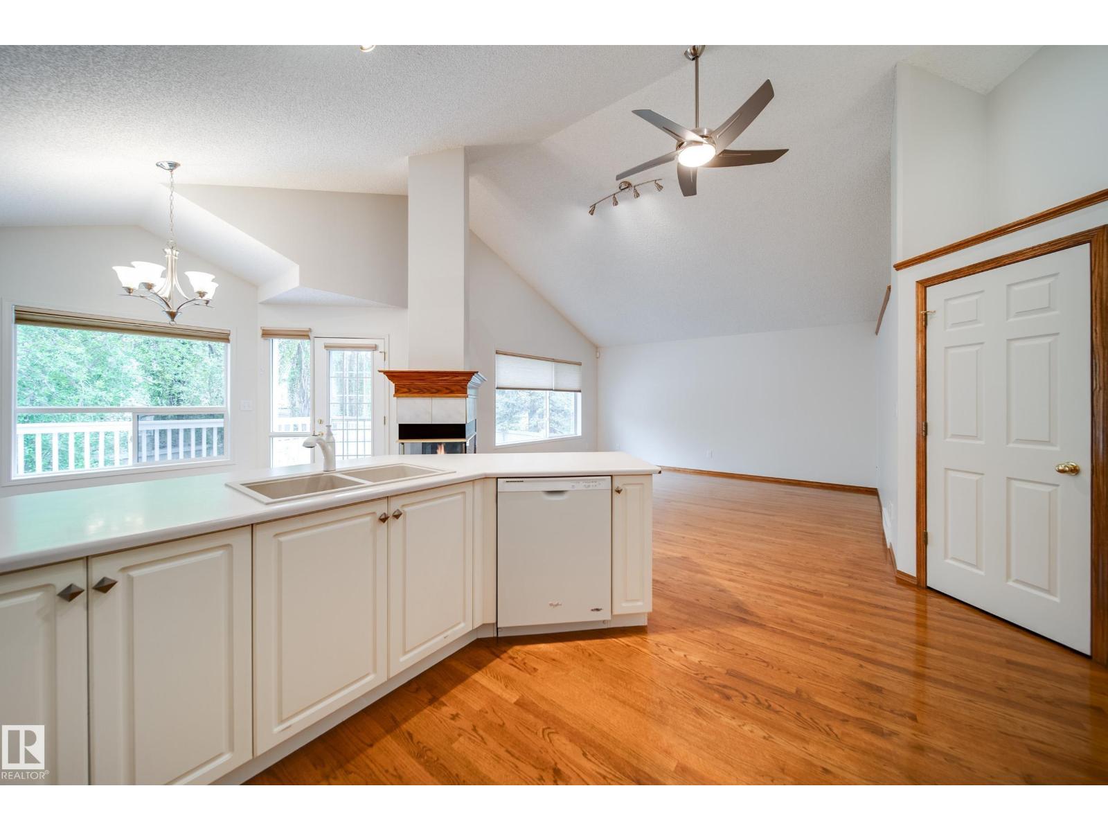 1130 116 ST NW - 12