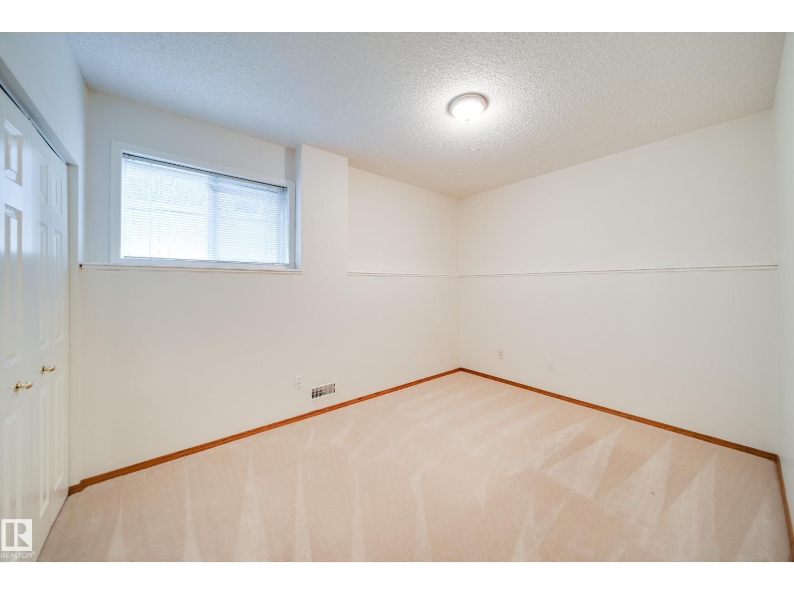 1130 116 ST NW - 29