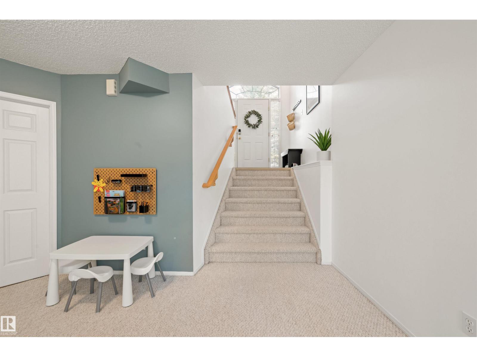 611 BECK CL SW — photo 20