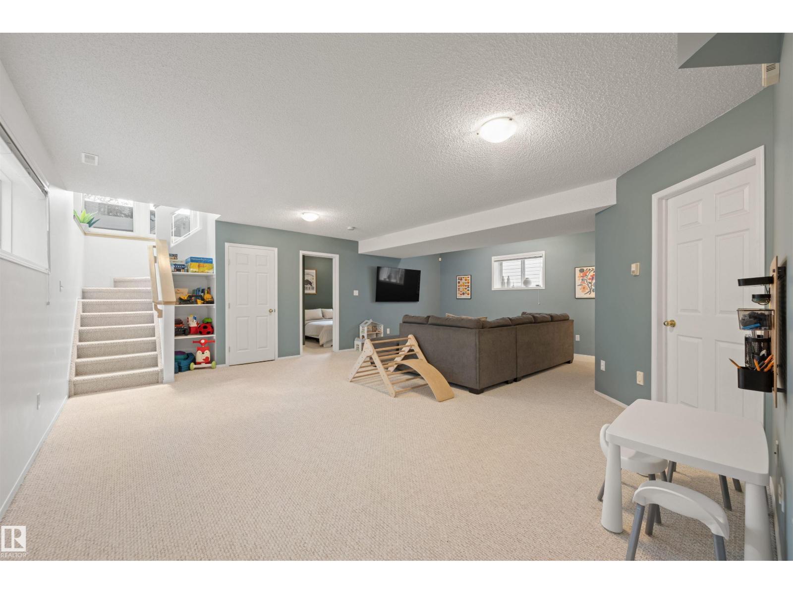 611 BECK CL SW — photo 21