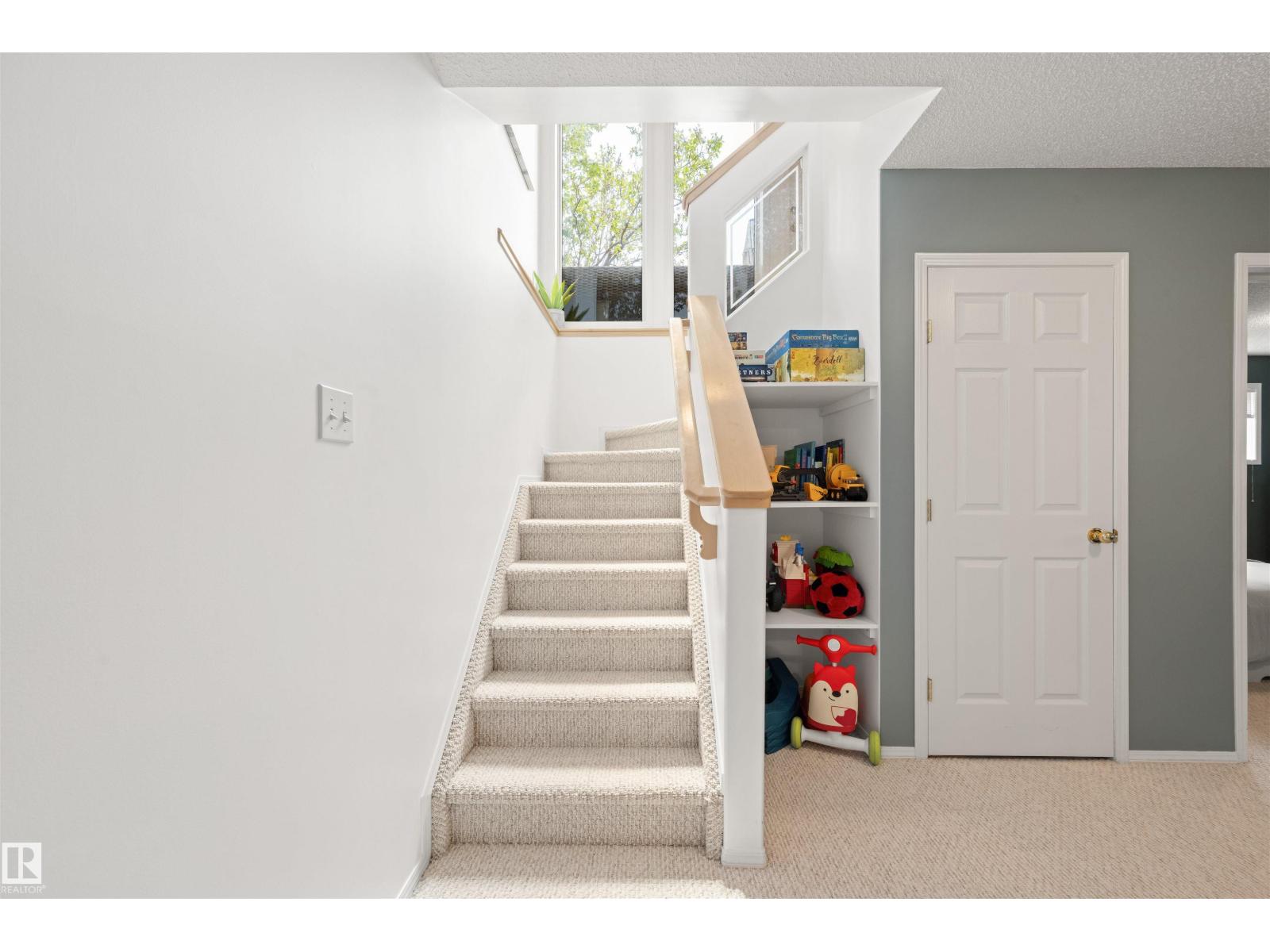 611 BECK CL SW — photo 27