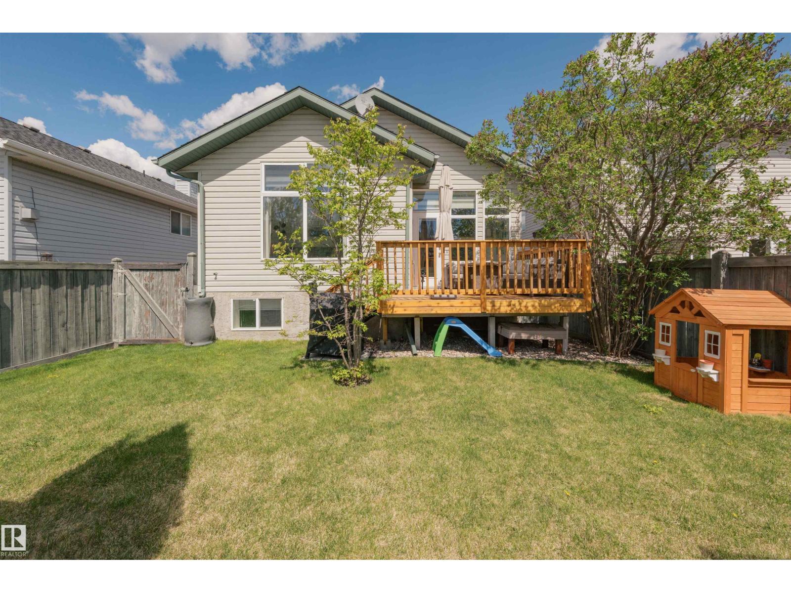 611 BECK CL SW — photo 32