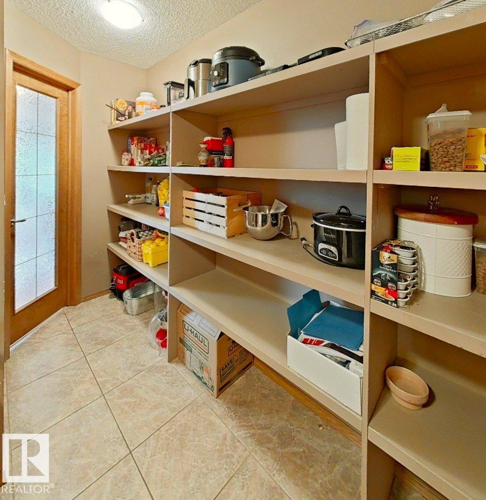 #267 53017 RANGE ROAD 223 - 12
