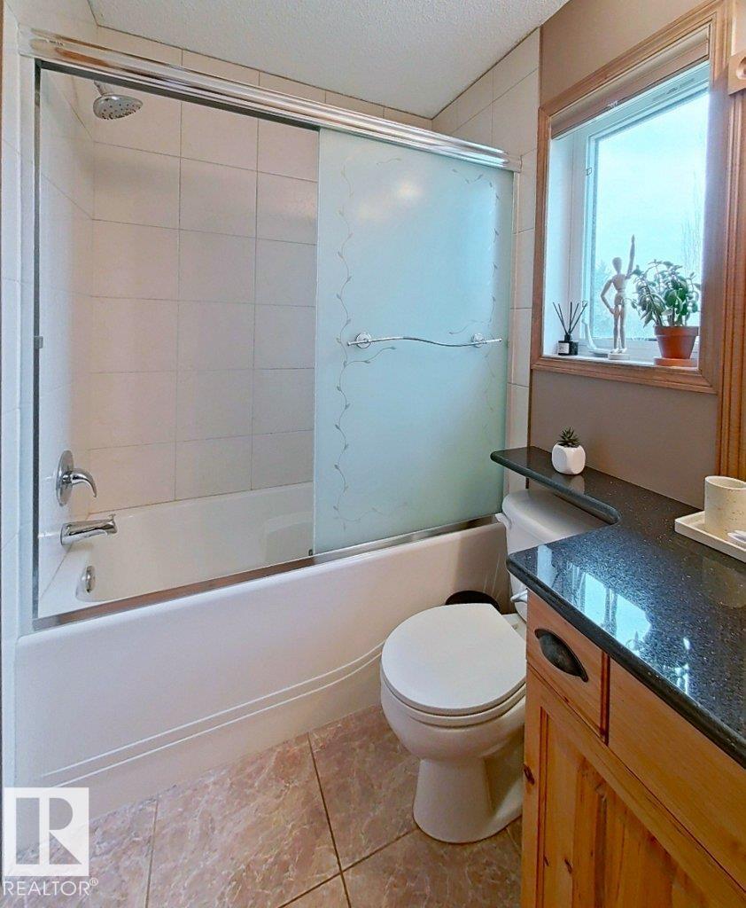 #267 53017 RANGE ROAD 223 - 30