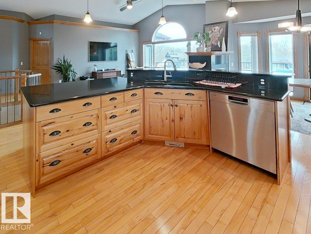 #267 53017 RANGE ROAD 223 - 9