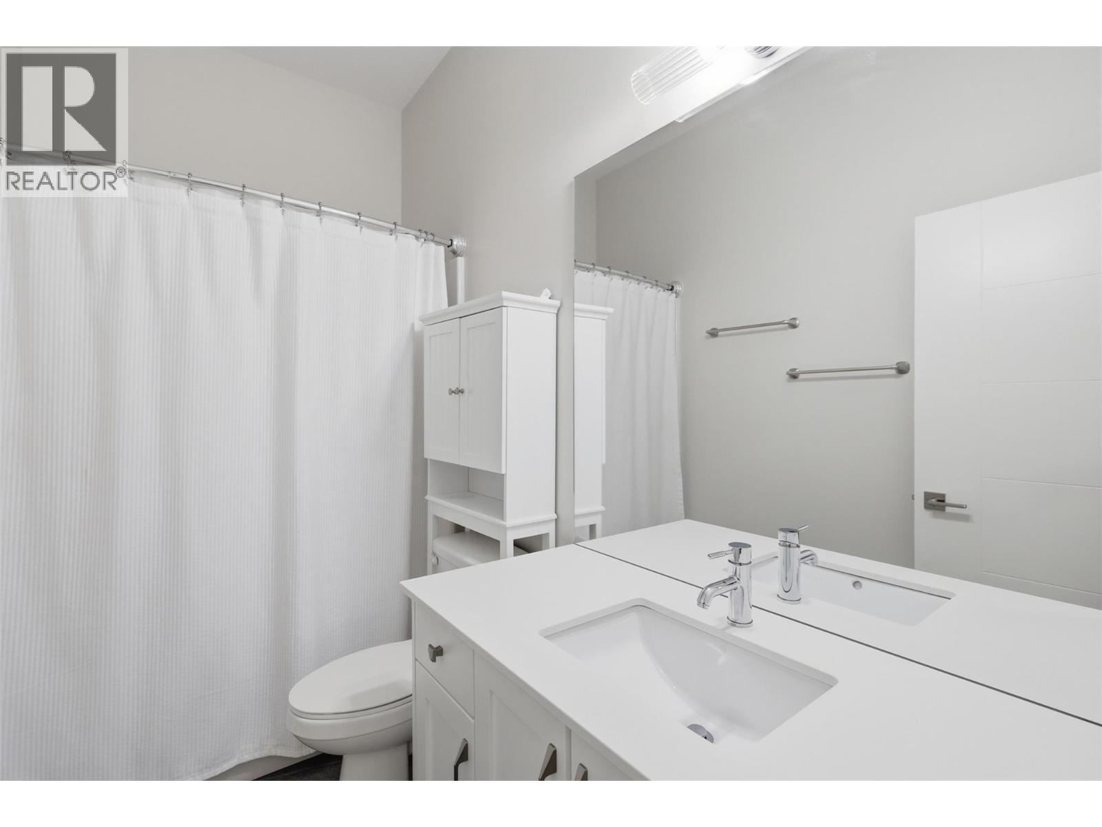 464 EDINBURGH Boulevard - 70