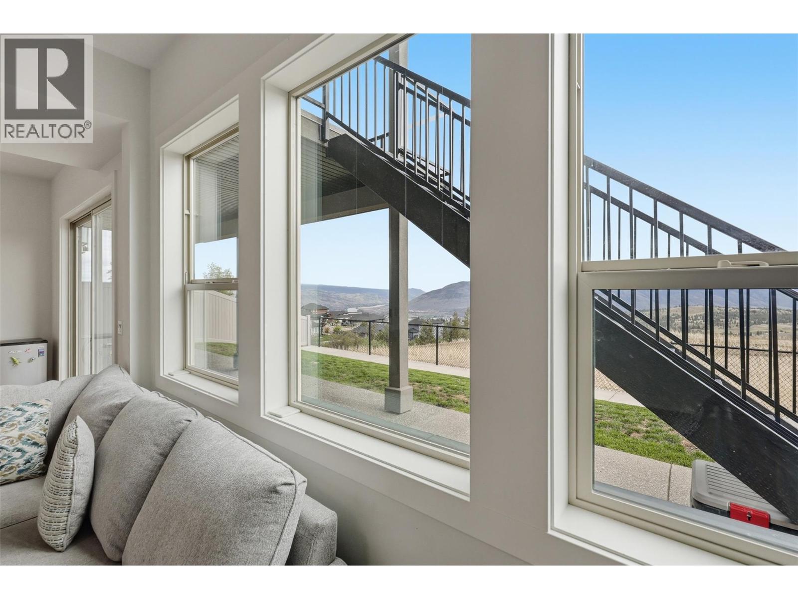 464 EDINBURGH Boulevard - 48