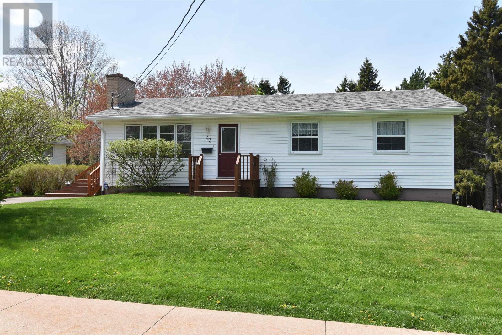 Property photo of 43 SPRUCE Drive