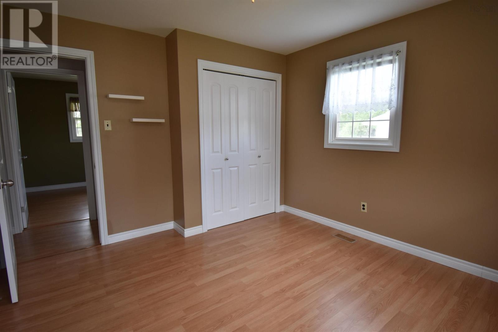 Property 18 of 23 of 43 SPRUCE Drive
