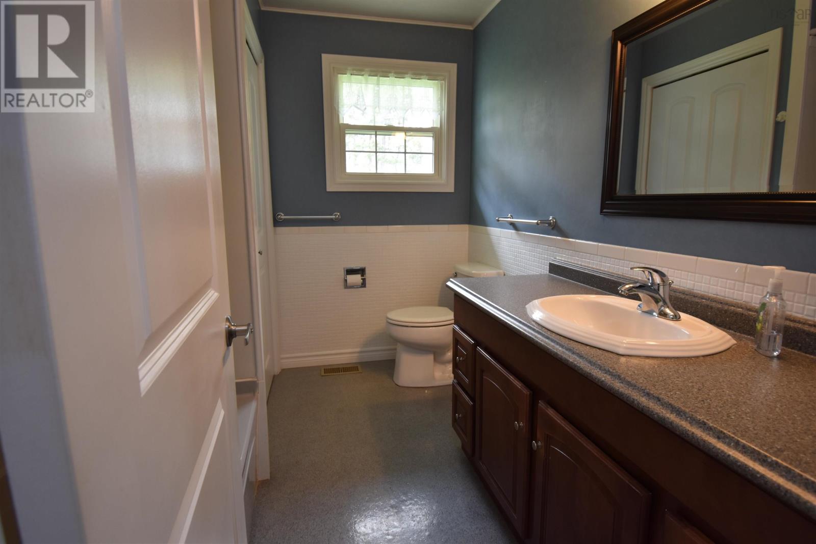 Property 2 of 23 of 43 SPRUCE Drive