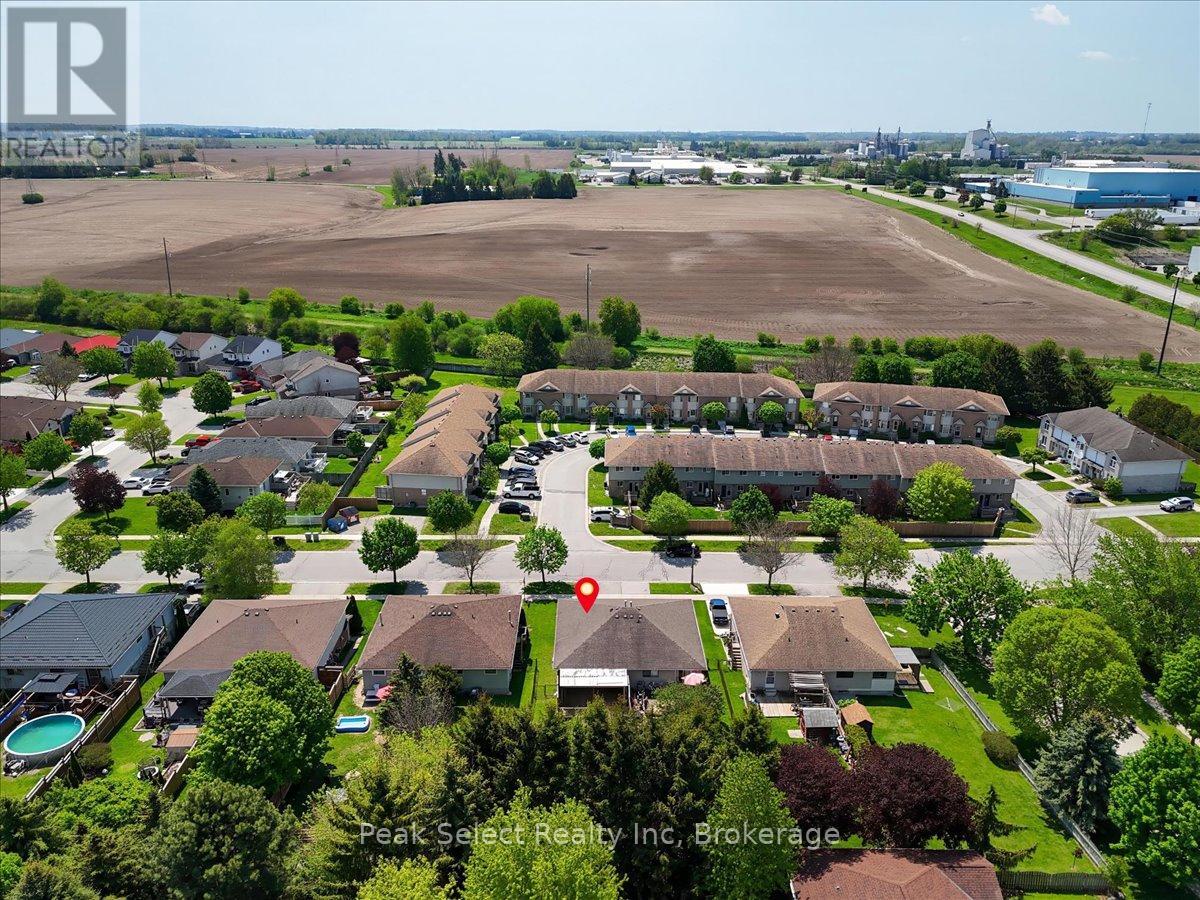 29 SOUTHVALE ROAD - 37