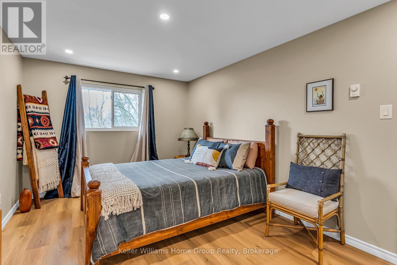 #119 49 RHONDA ROAD - 36
