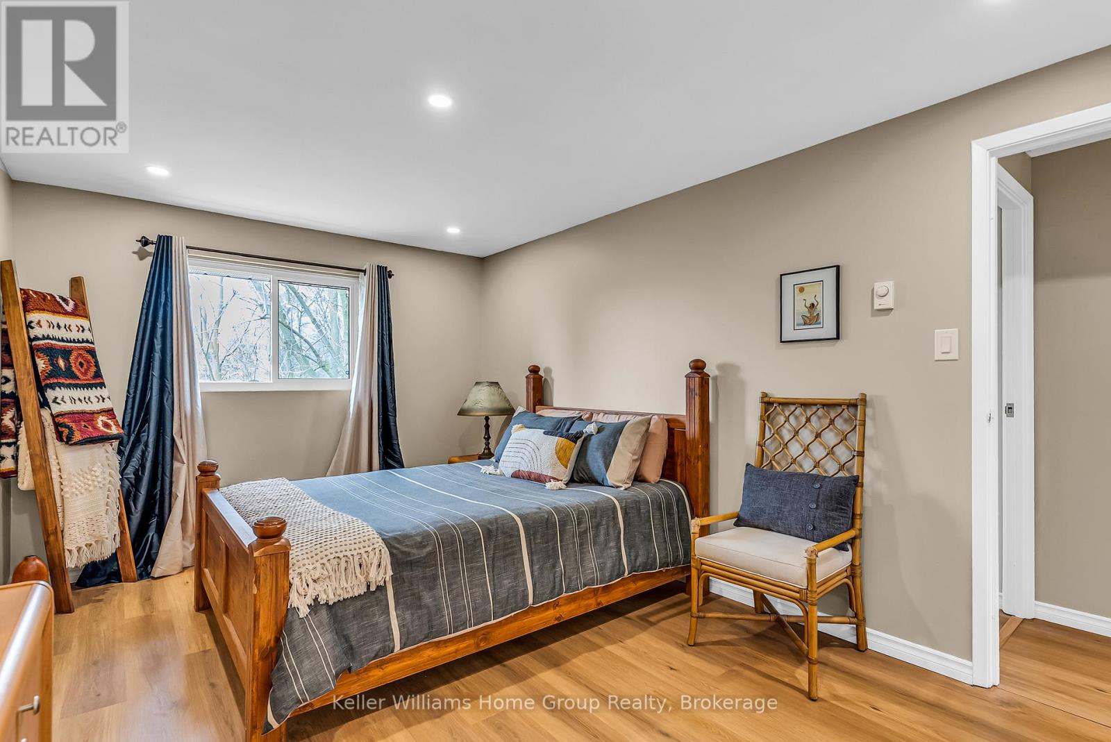 #119 49 RHONDA ROAD - 39