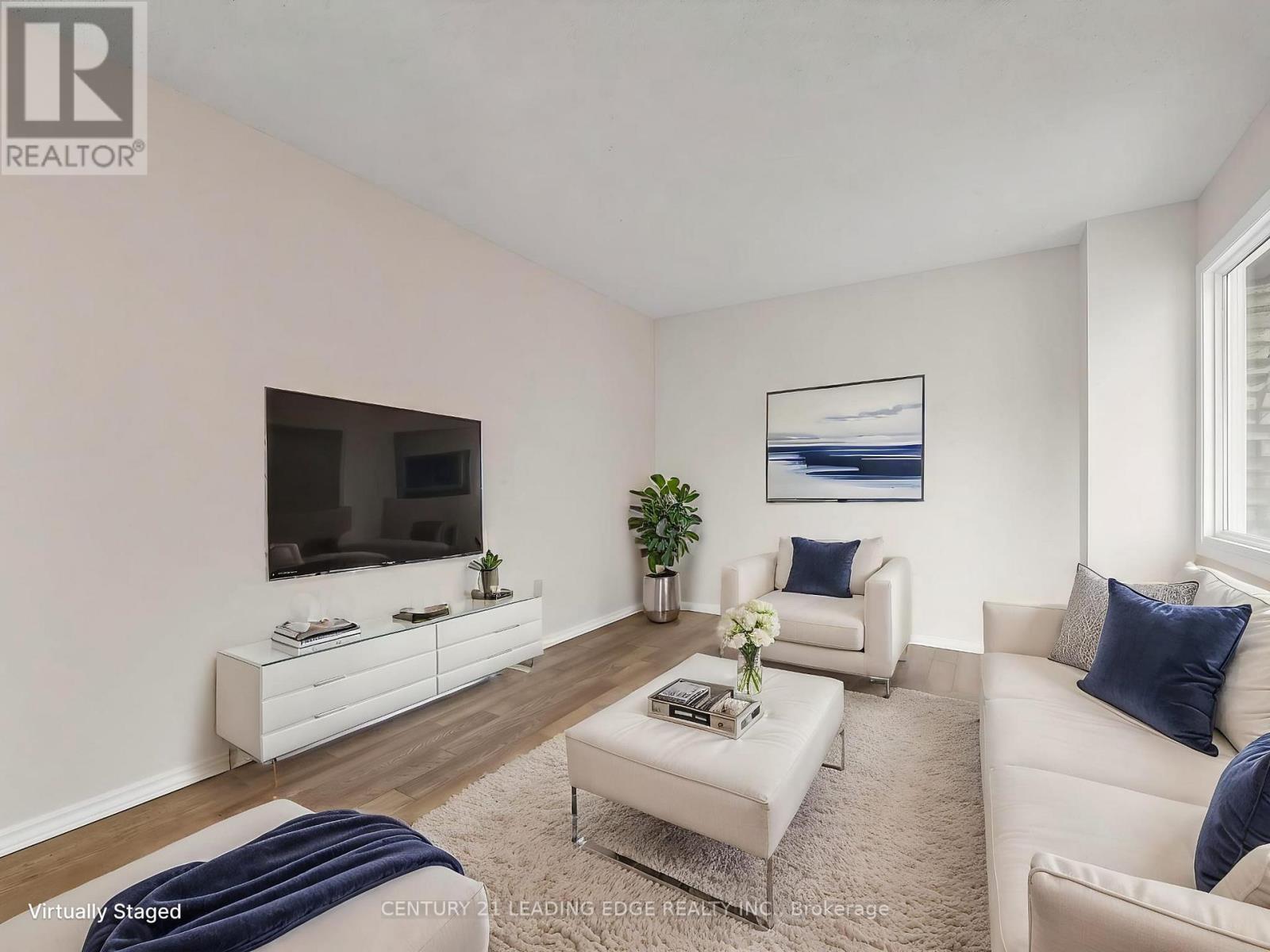80 UPTON CRESCENT - 5