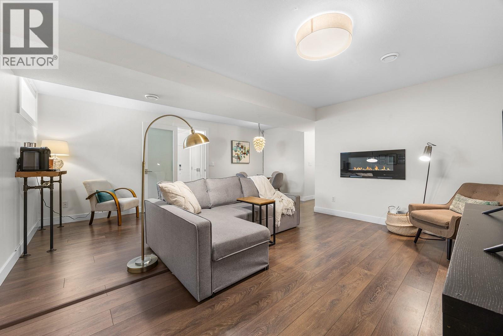  328 Woodpark Crescent, Kelowna