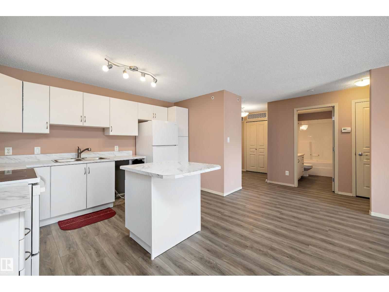 #406 16035 132 ST NW - 10