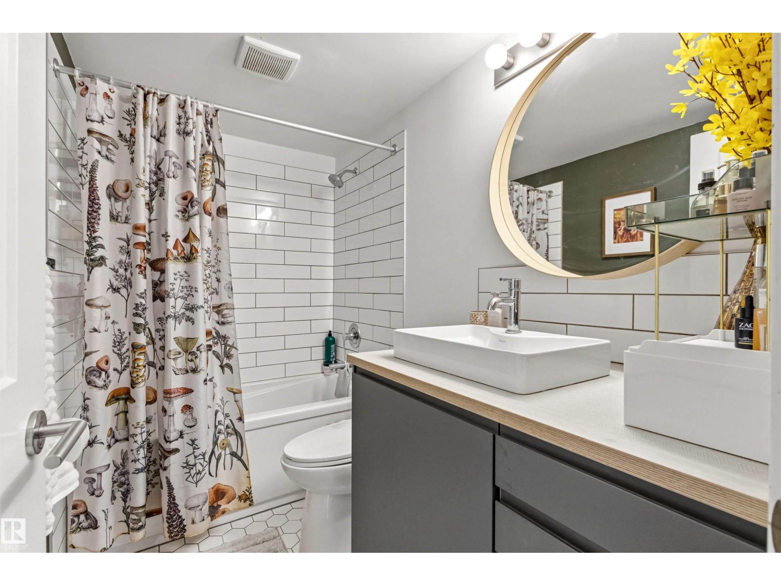 #217 14819 51 AV NW - 15