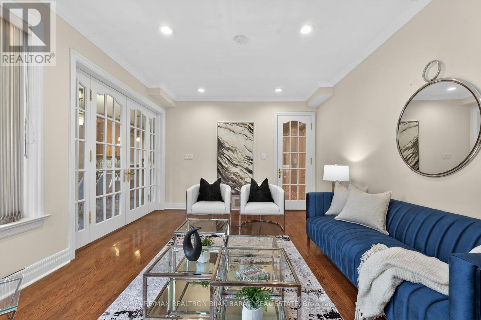 60 LORRAINE DRIVE - 12