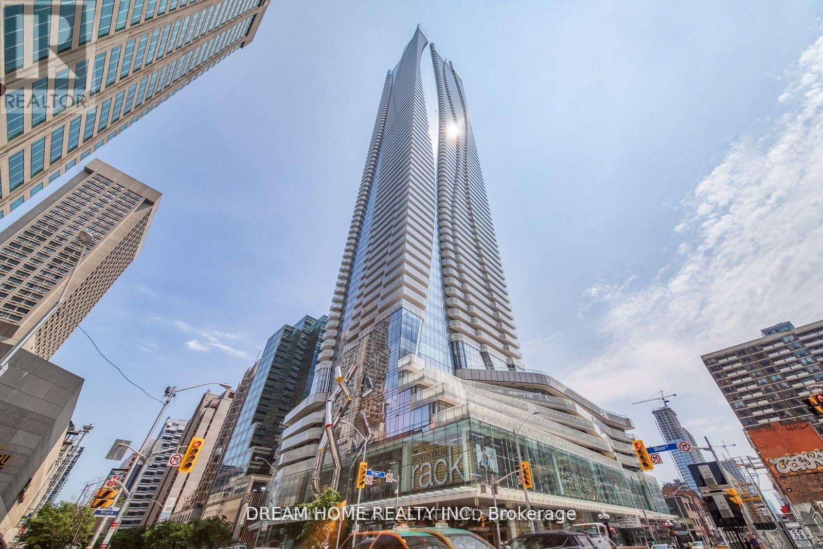 Listing photo of 3708 - 1 BLOOR STREET E