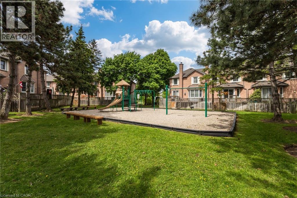 2935 HEADON FOREST Drive Unit# 15, Burlington, Ontario, L7M3Z7 — Photo 35