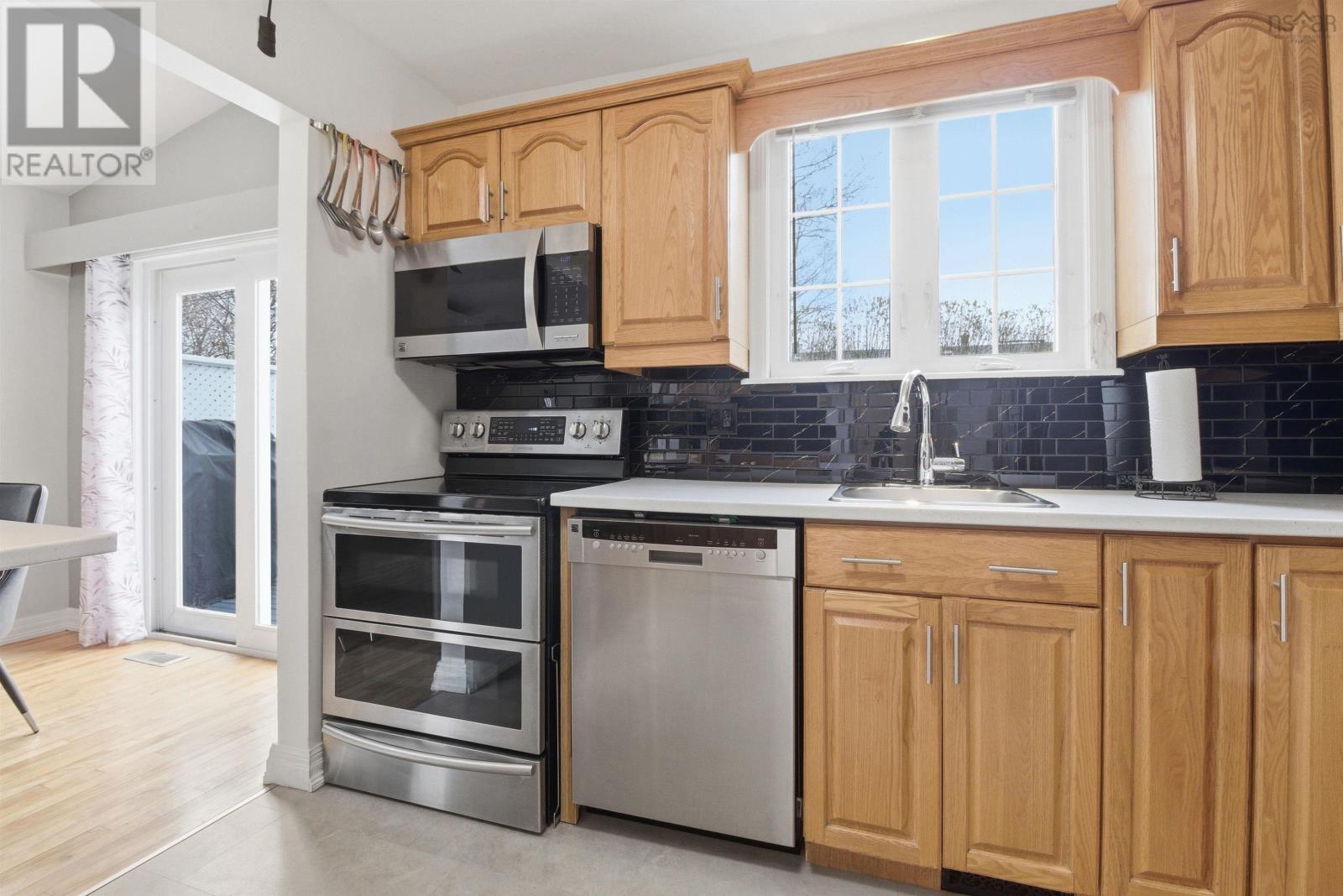 Property 29 of 43 of 124 Gourok Avenue