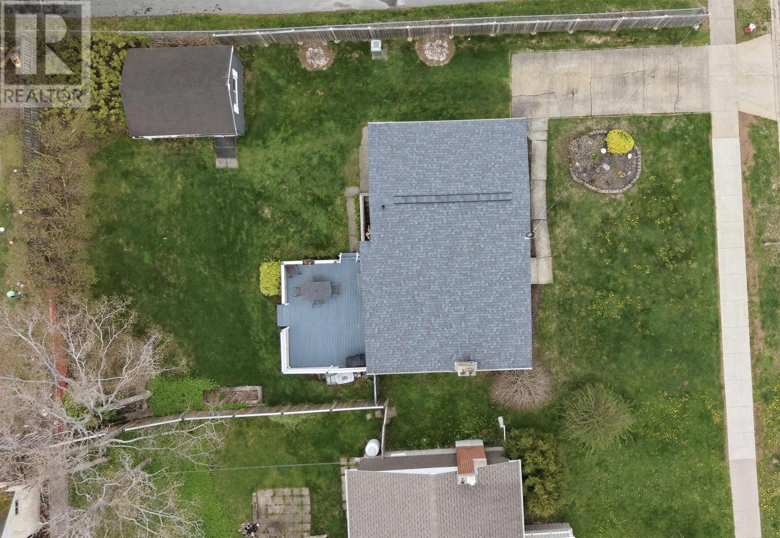 Property 27 of 43 of 124 Gourok Avenue