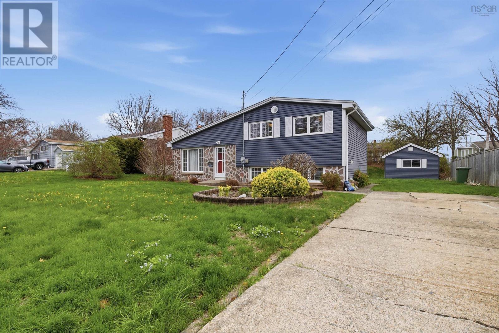 Property 2 of 43 of 124 Gourok Avenue