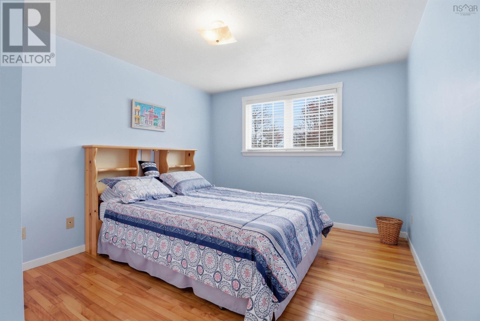 Property 30 of 43 of 124 Gourok Avenue