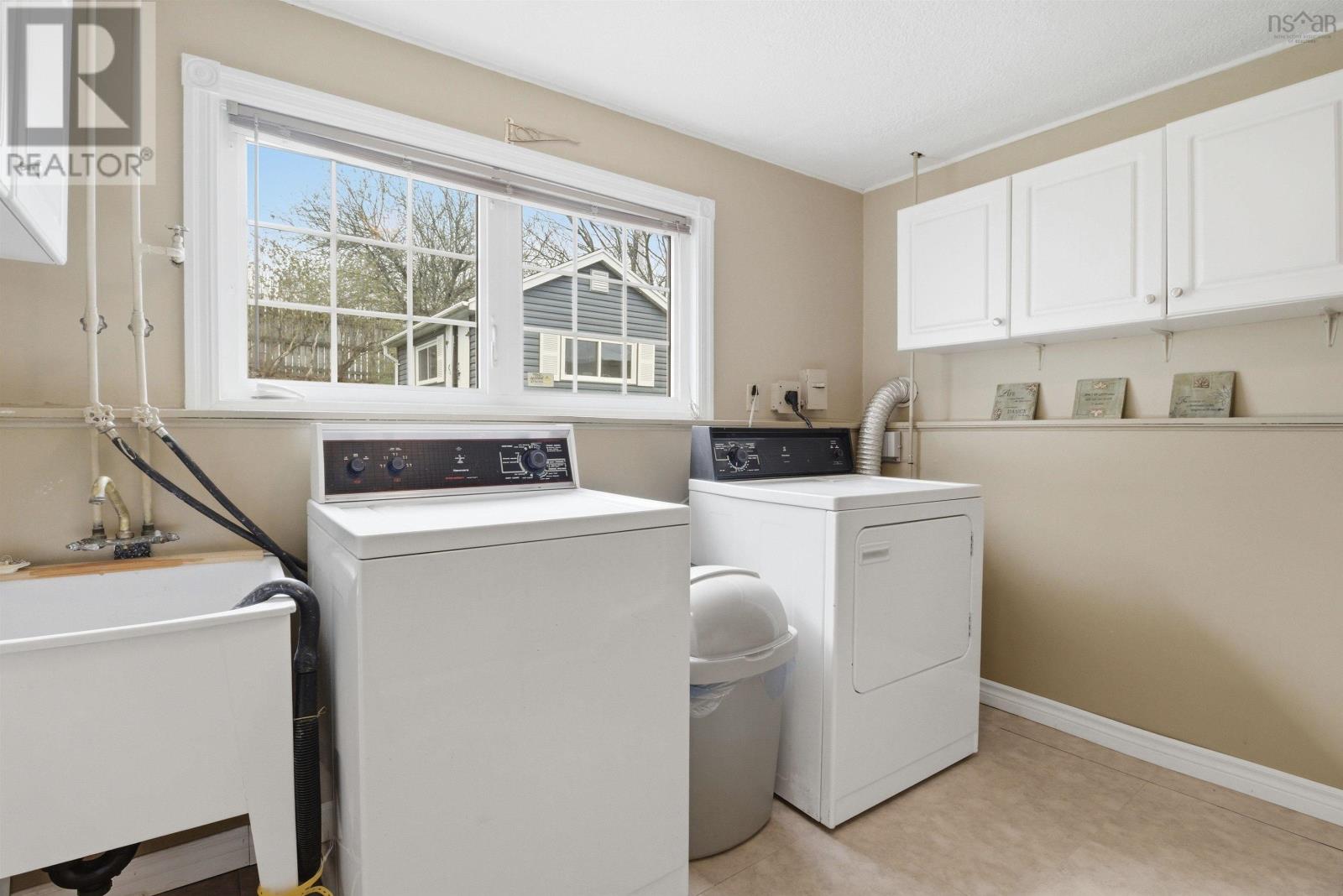 Property 38 of 43 of 124 Gourok Avenue