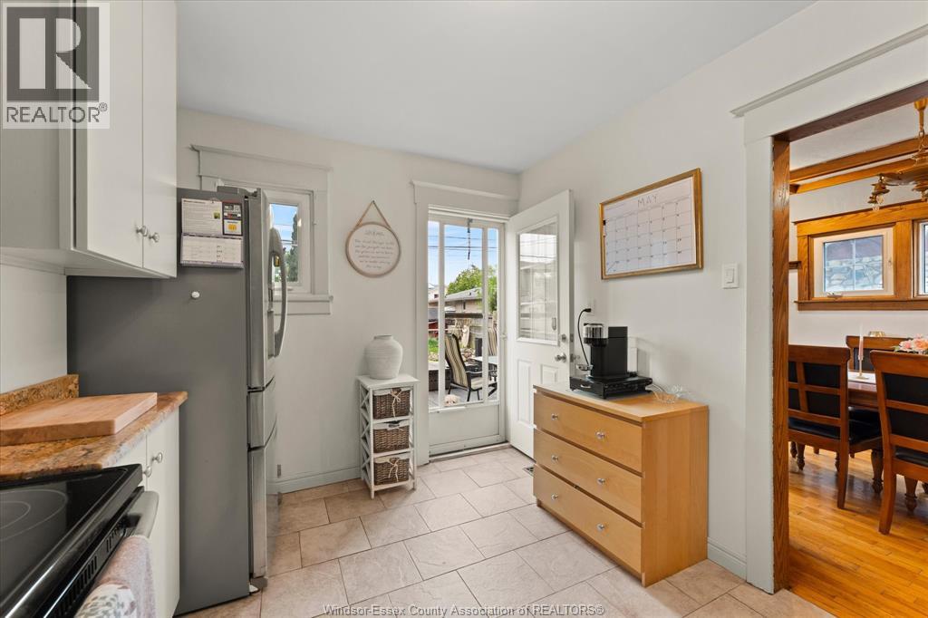 922 LAWRENCE ROAD - 15