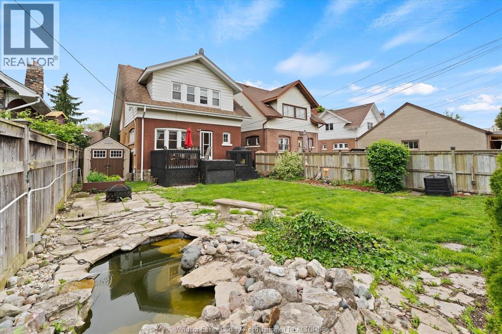 922 LAWRENCE ROAD - 28