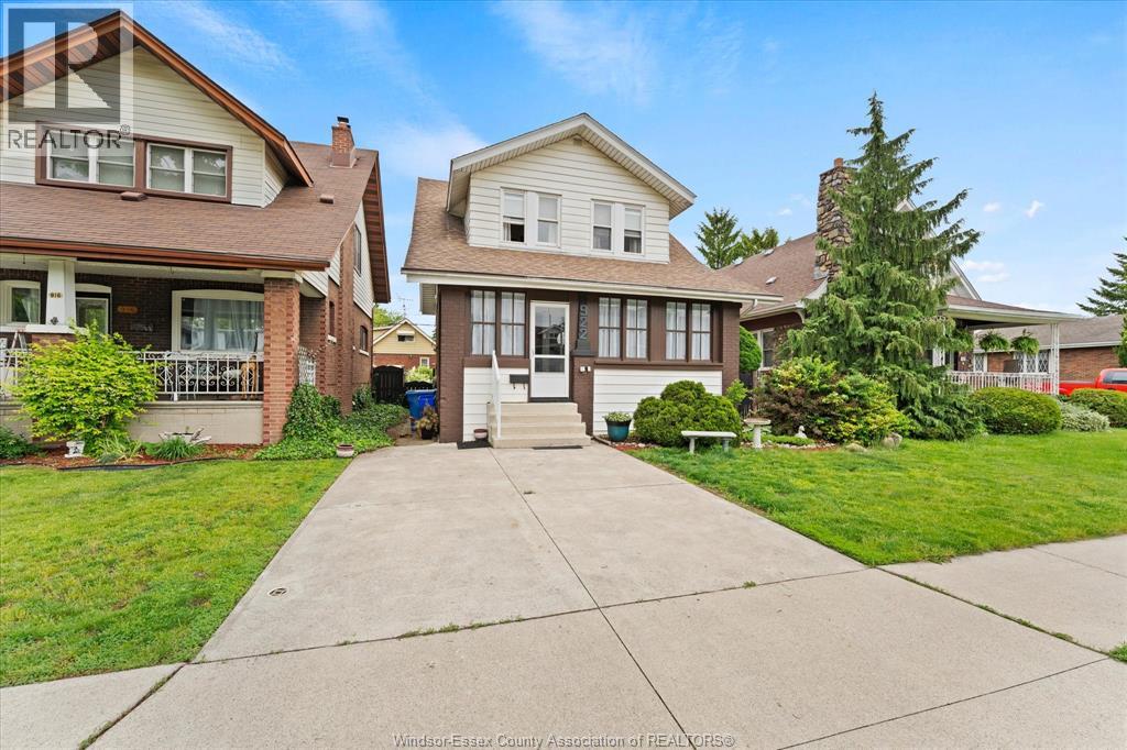 922 LAWRENCE ROAD - 4