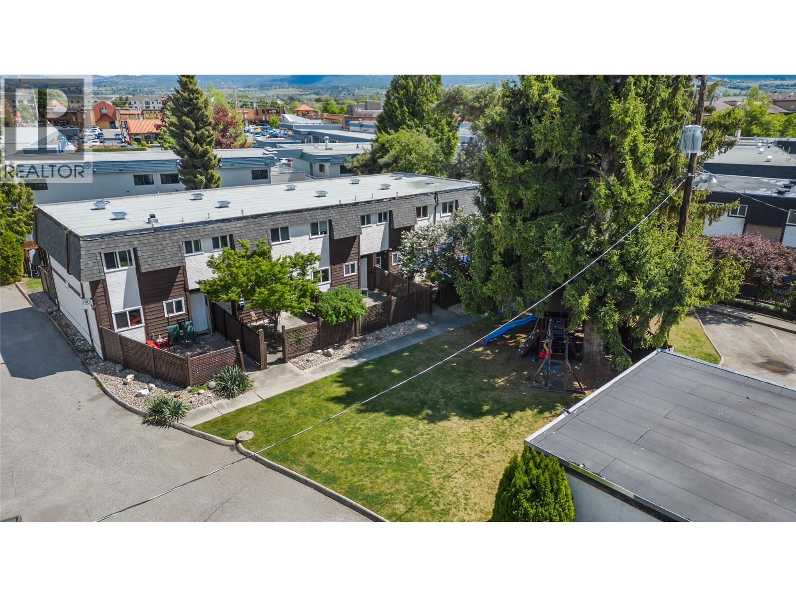 4 3135 Walnut Road, Kelowna