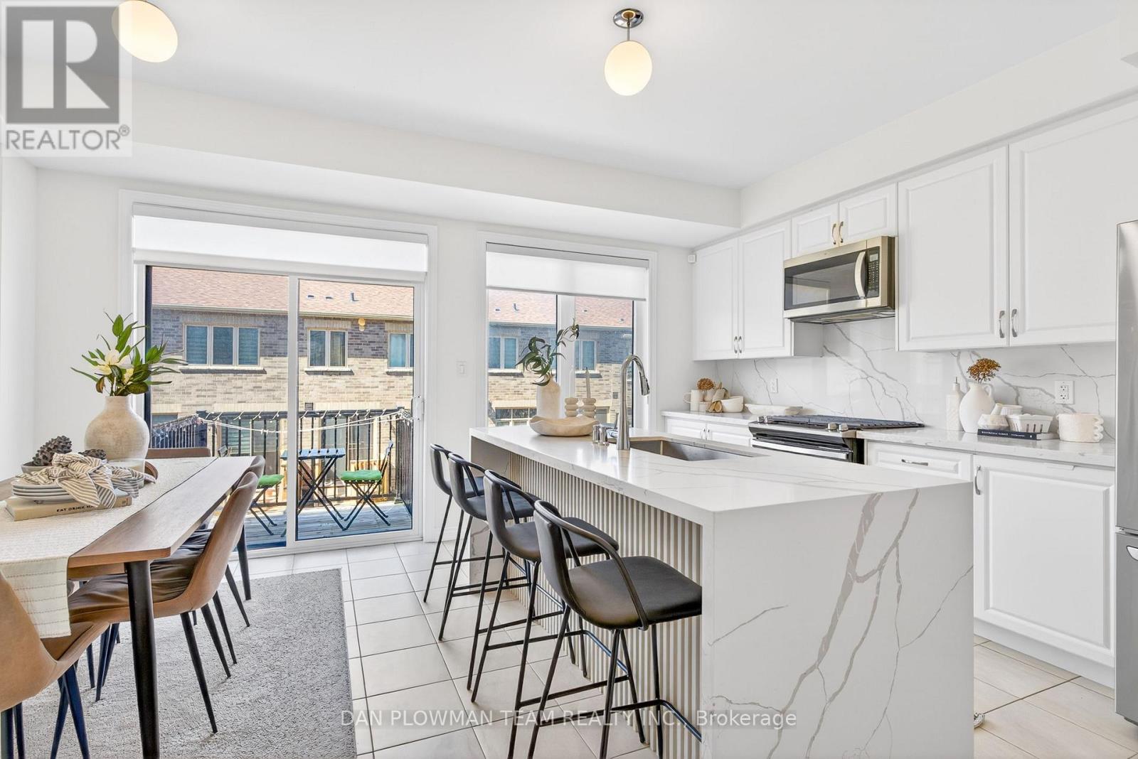 30 HALLMARK WAY - Image 2