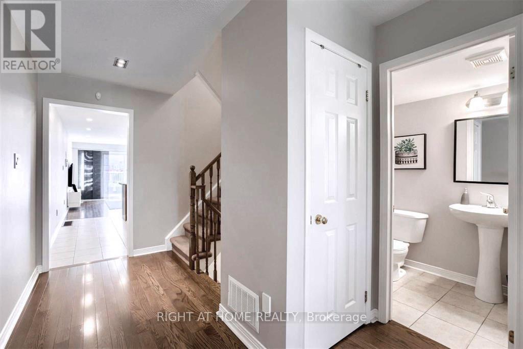 49 WILKES CRESCENT - 13