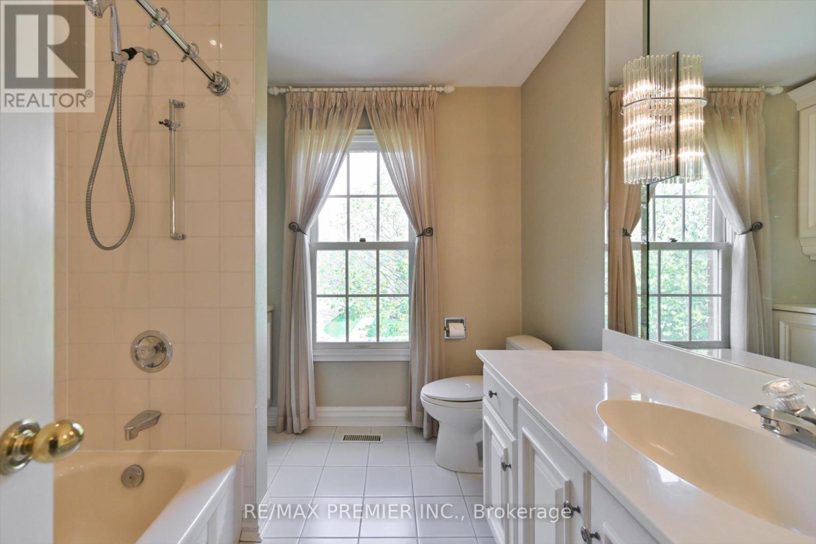 25 HIGHGROVE CRESCENT - 25