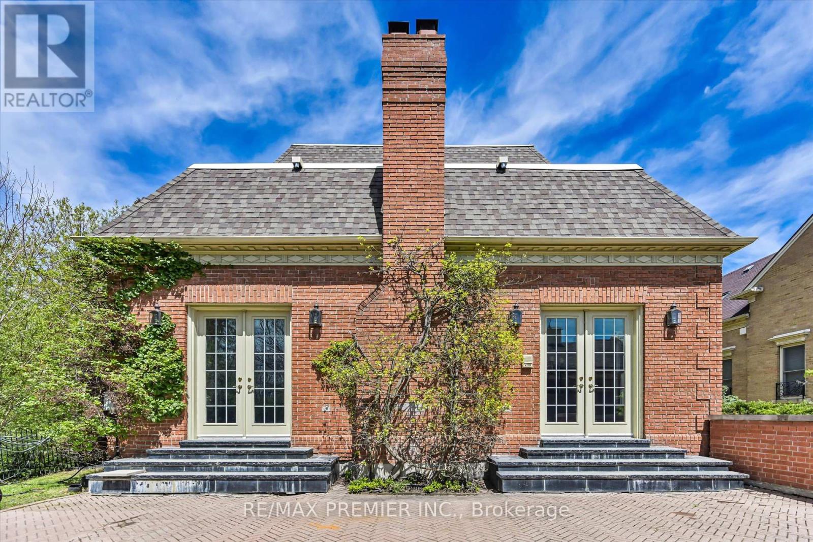 25 HIGHGROVE CRESCENT - 34