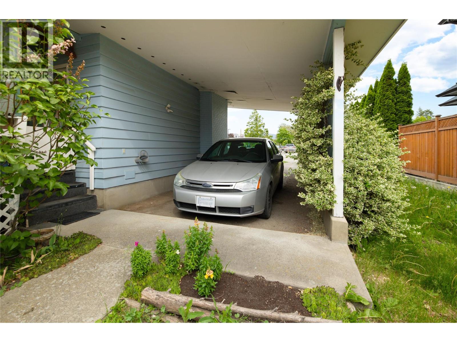 2150 Burnett Street, Kelowna
