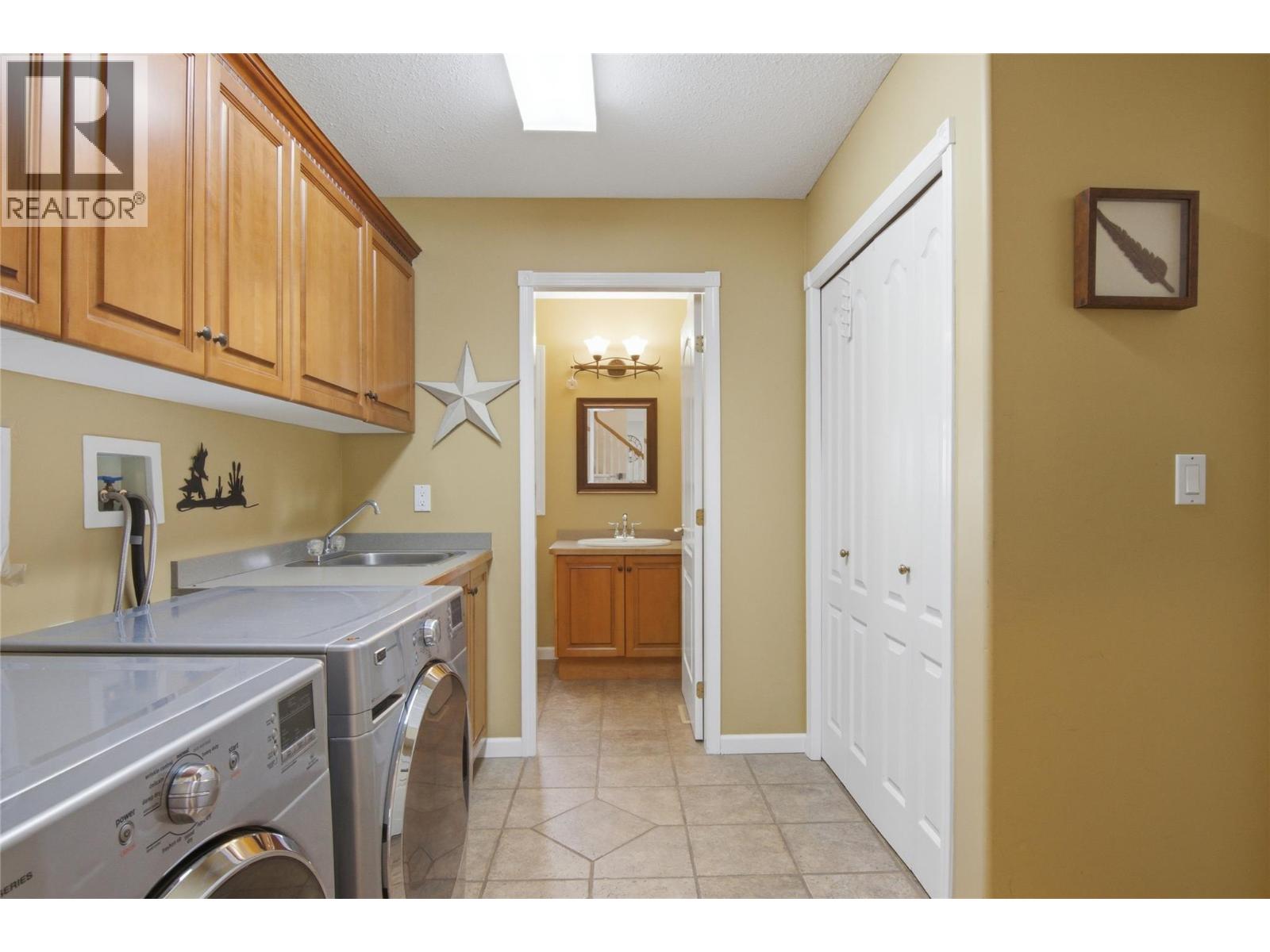1860 Tremerton Drive - 23