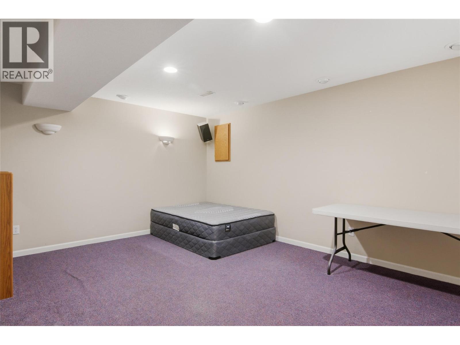 1860 Tremerton Drive - 39
