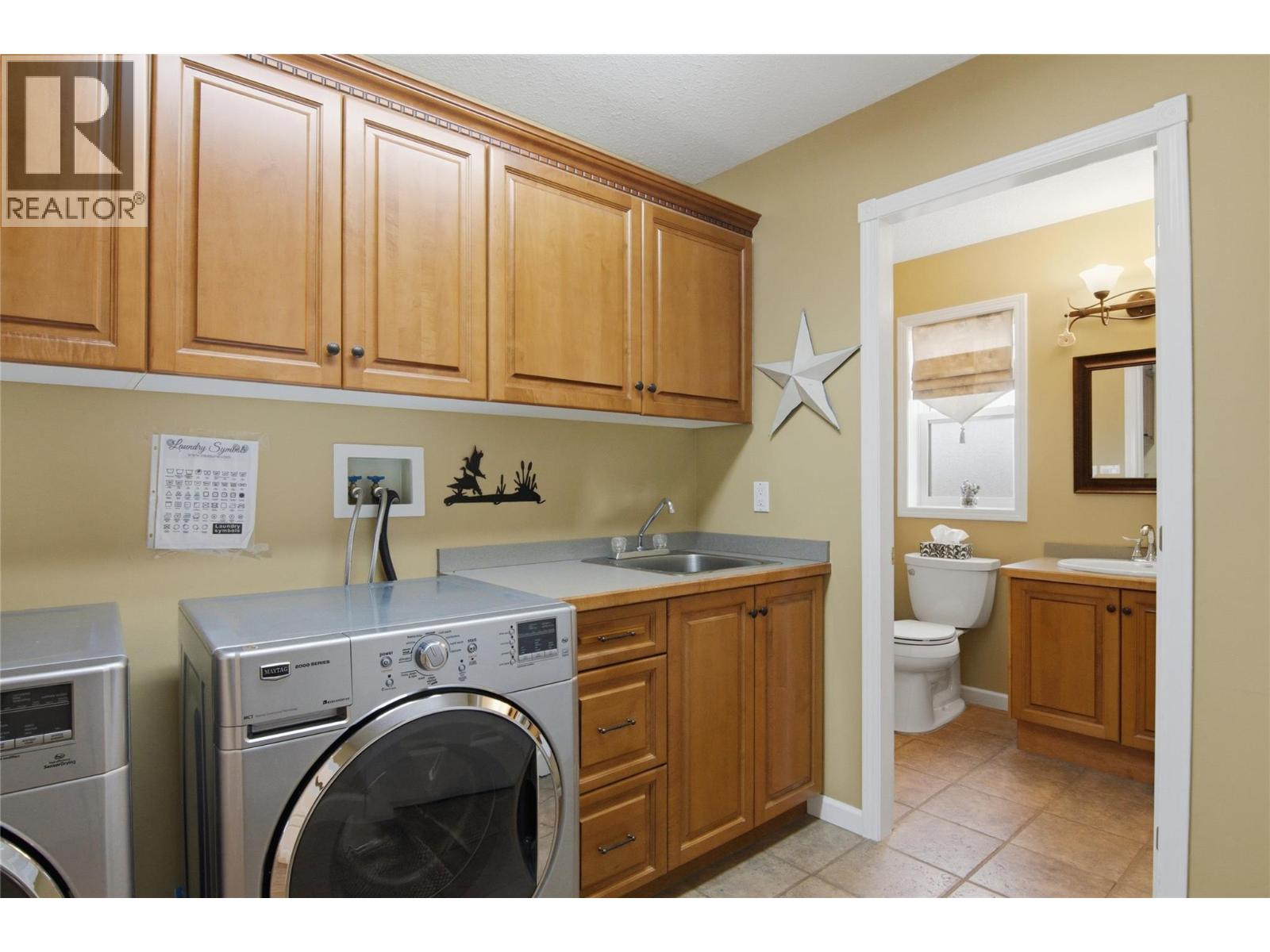 1860 Tremerton Drive - 40