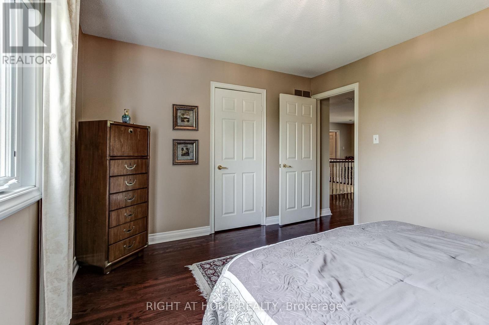 160 ROSSMULL CRESCENT - 36
