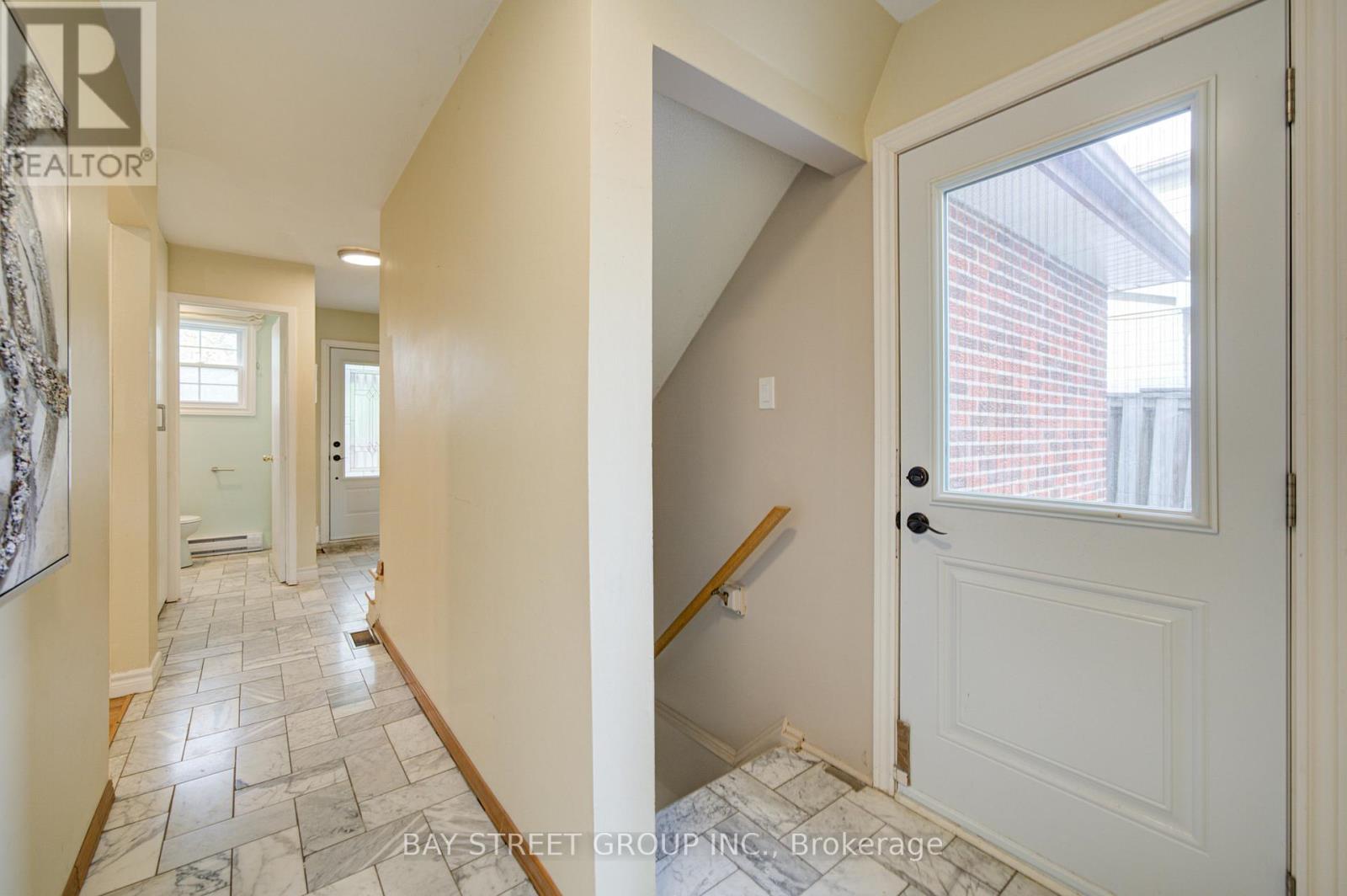154 THOMS CRESCENT - 5